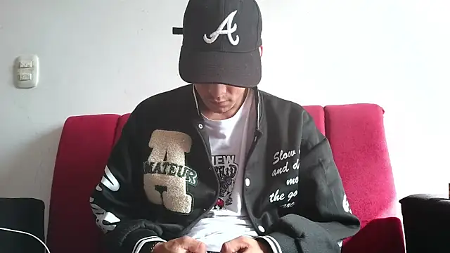 andrewcoopper1 online show from 02-12-26, 02:01