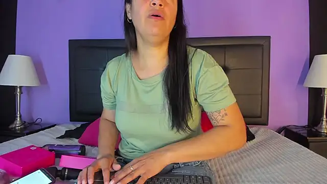 GreciaFox1 online show from 04-13-26, 12:10