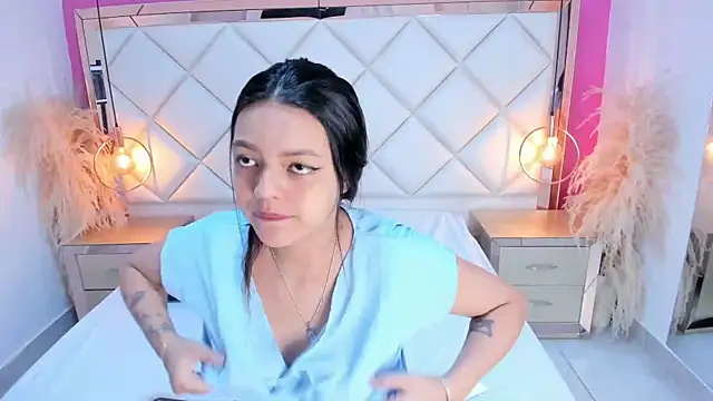 Lucianaa Collins online show from 09-16-25, 12:17