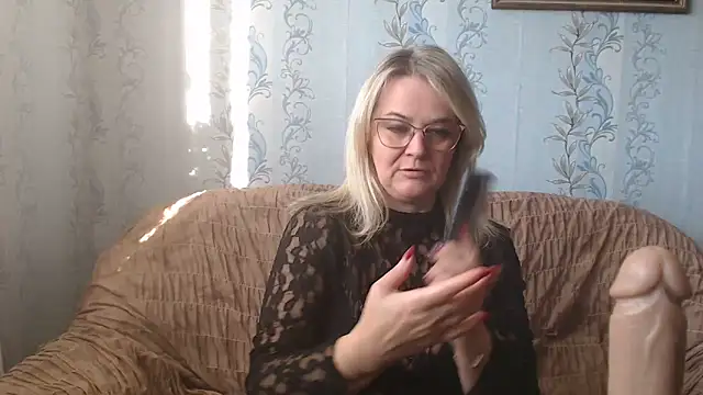 EleanoraDream online show from 09-15-25, 12:38