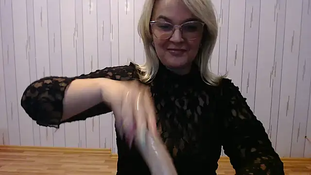 EleanoraDream online show from 10-14-25, 03:13