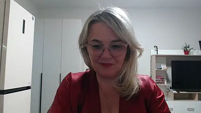 EleanoraDream online show from 02-15-26, 11:56