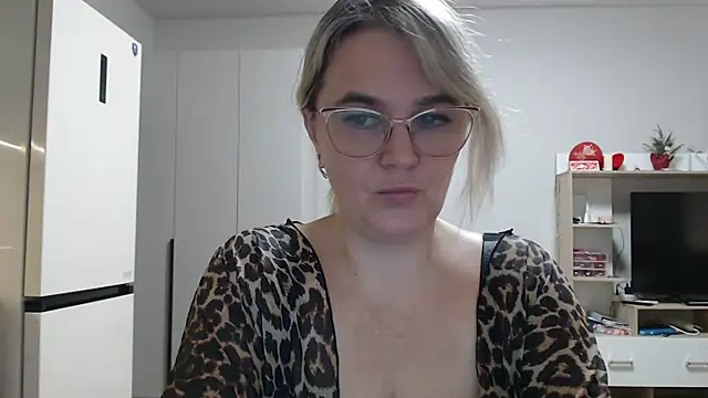 EleanoraDream online show from 04-27-26, 10:57