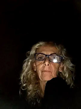 clarabell4 online show from 09-15-25, 08:09