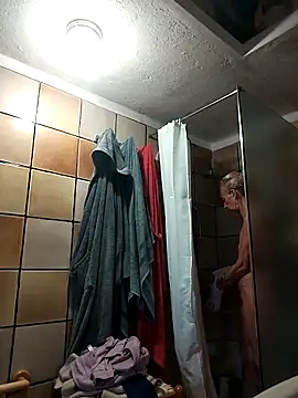 clarabell4 online show from 10-16-25, 05:30