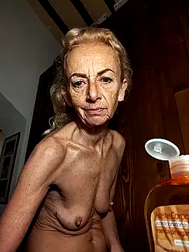 clarabell4 online show from 11-24-25, 06:46