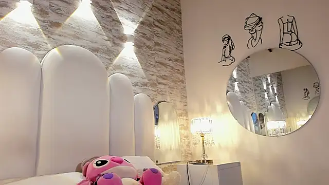 Yassy vazquez online show from 11-03-25, 07:37