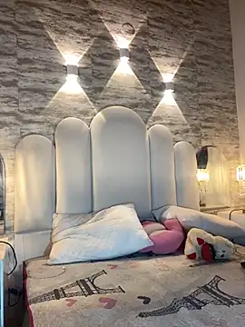 Yassy vazquez online show from 11-08-25, 07:34