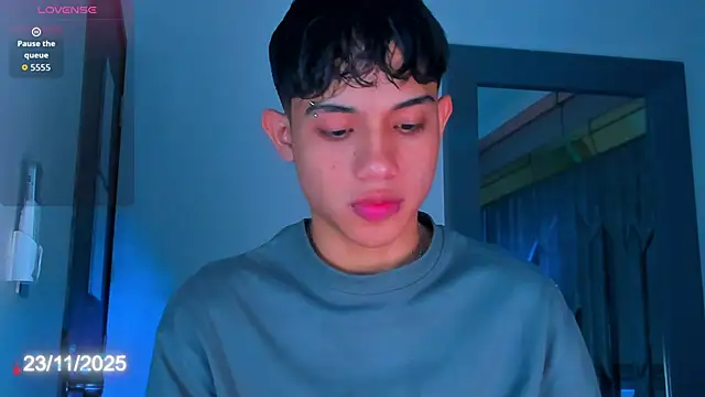 Sebax Young online show from 11-23-25, 08:52