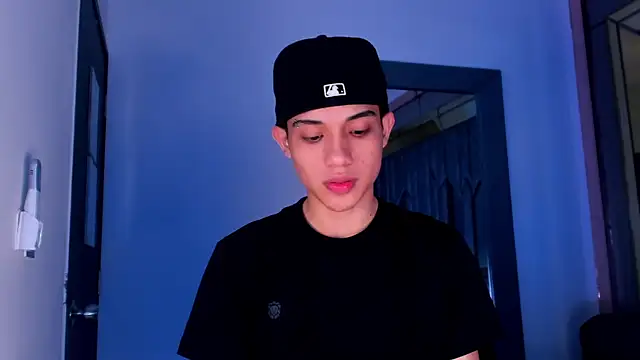 Sebax Young online show from 02-24-26, 08:18