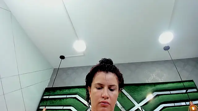 Snapshot of ThaliaCross chatting on 09-23-25, 08:01 ThaliaCross online show from 09-23-25, 08:01