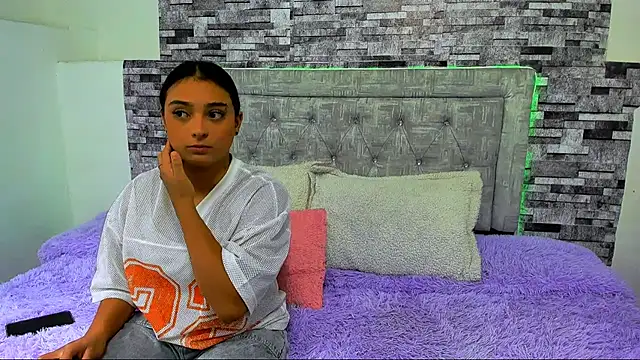 nicolexxaleja online show from 09-22-25, 08:11