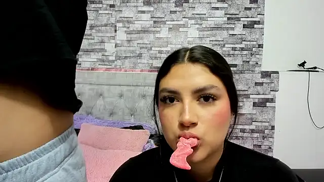 nicolexxaleja online show from 12-19-25, 07:21