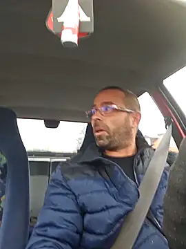 Thomas043 online show from 11-20-25, 07:19