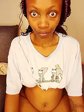 Snapshot of SeffieLucy chatting on 09-09-25, 07:52 SeffieLucy online show from 09-09-25, 07:52