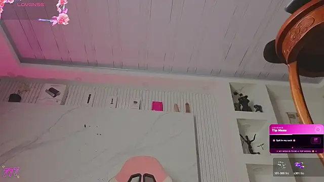 Chloe cooperr online show from 04-28-26, 02:27