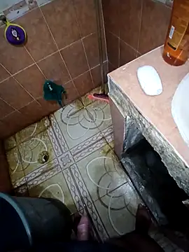 Snapshot of JesVel chatting on 10-21-25, 02:12 JesVel online show from 10-21-25, 02:12