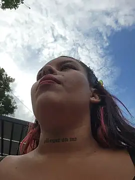 Yessica Lopezz online show from 12-05-25, 12:47