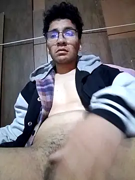 LecheDeSoya666 online show from 10-05-25, 05:06