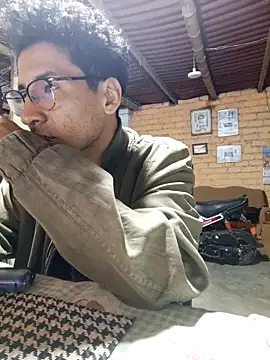 LecheDeSoya666 online show from 10-09-25, 03:37