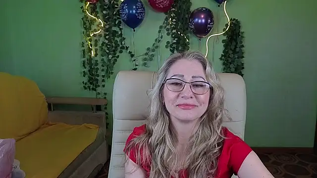 Snapshot of Habibi_Honeyy chatting on 09-09-25, 04:56 Habibi Honeyy online show from 09-09-25, 04:56