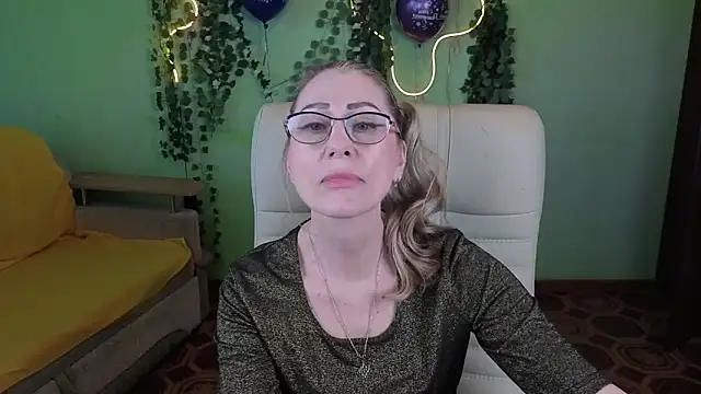 Snapshot of Habibi_Honeyy chatting on 09-14-25, 11:53 Habibi Honeyy online show from 09-14-25, 11:53