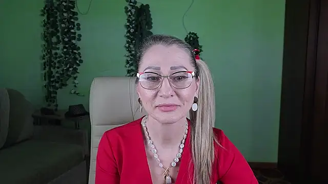 Snapshot of Habibi_Honeyy chatting on 11-08-25, 10:59 Habibi Honeyy online show from 11-08-25, 10:59