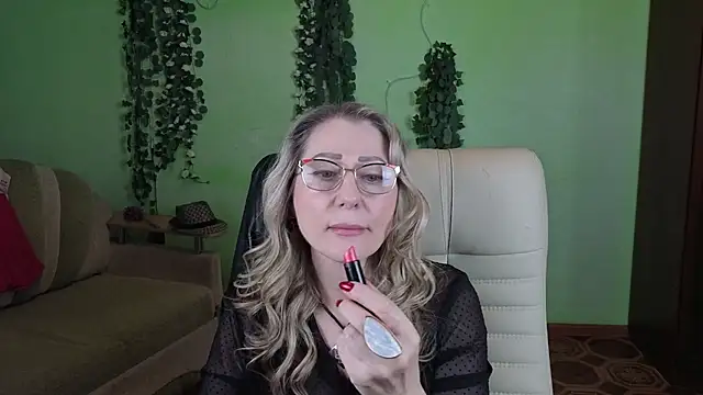 Snapshot of Habibi_Honeyy chatting on 11-19-25, 11:10 Habibi Honeyy online show from 11-19-25, 11:10