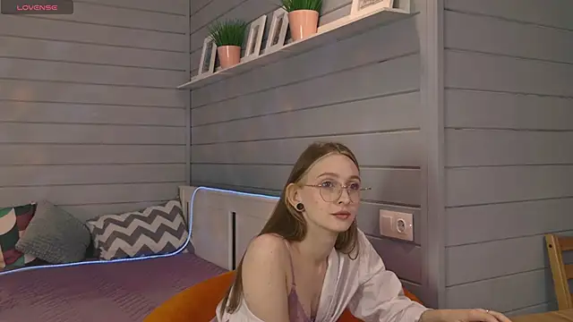 Vikki wyye online show from 10-09-25, 05:38