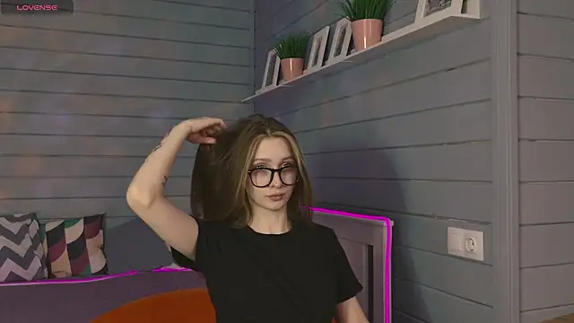 Vikki wyye online show from 10-18-25, 05:43