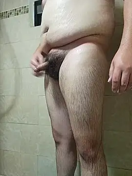 Snapshot of Batcum129 chatting on 10-31-25, 02:01 Batcum129 online show from 10-31-25, 02:01