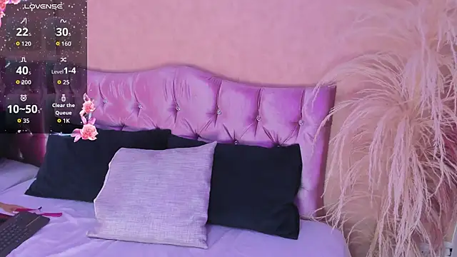 KARINAJTORRES online show from 10-01-25, 08:59