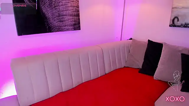 Snapshot of chelssy7 chatting on 12-18-25, 03:56 chelssy7 online show from 12-18-25, 03:56