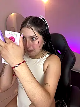 Snapshot of Celestee69 chatting on 10-17-25, 12:08 Celestee69 online show from 10-17-25, 12:08