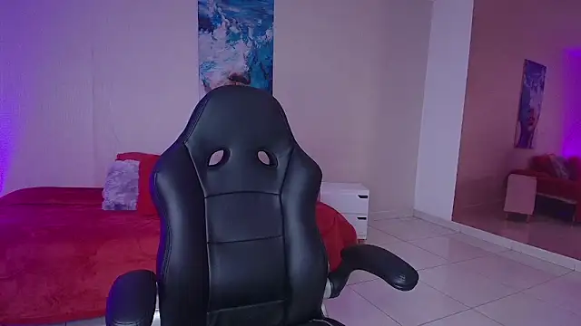 Snapshot of Celestee69 chatting on 10-24-25, 08:05 Celestee69 online show from 10-24-25, 08:05