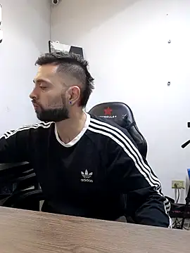 Snapshot of Nacho_Masters chatting on 10-11-25, 11:03 Nacho Masters online show from 10-11-25, 11:03