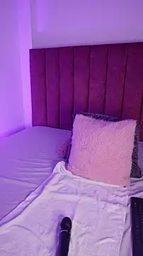 Snapshot of RominaaReyes chatting on 11-13-25, 01:59 RominaaReyes online show from 11-13-25, 01:59