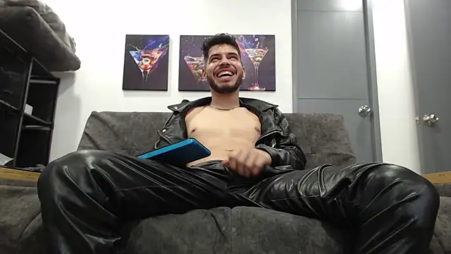 Snapshot of mackdaniels chatting on 12-04-25, 09:45 mackdaniels online show from 12-04-25, 09:45