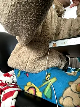 Snapshot of franciscommx chatting on 11-23-25, 04:51 franciscommx online show from 11-23-25, 04:51