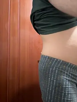 Snapshot of franciscommx chatting on 11-25-25, 11:32 franciscommx online show from 11-25-25, 11:32