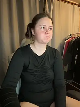 Cuty Kitty online show from 10-14-25, 11:27