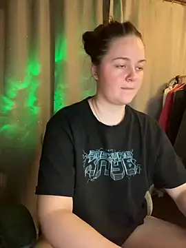 Cuty Kitty online show from 10-31-25, 08:32