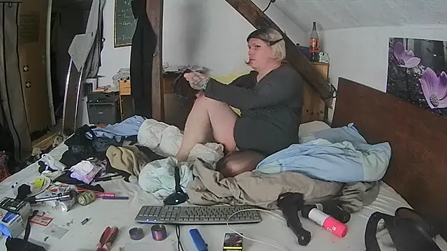 VanessaSissyGay online show from 09-09-25, 02:00