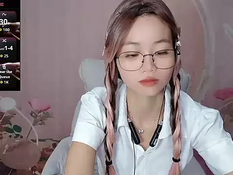 Lele-Baby online show from 09-15-25, 01:16