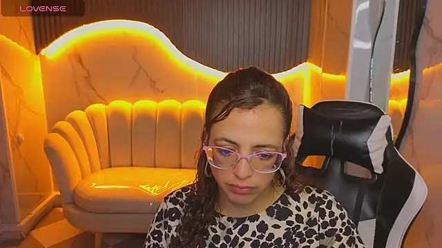  Evoni b online show from 11-15-25, 12:34