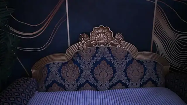 Snapshot of IvyLaurent chatting on 11-19-25, 09:42 IvyLaurent online show from 11-19-25, 09:42