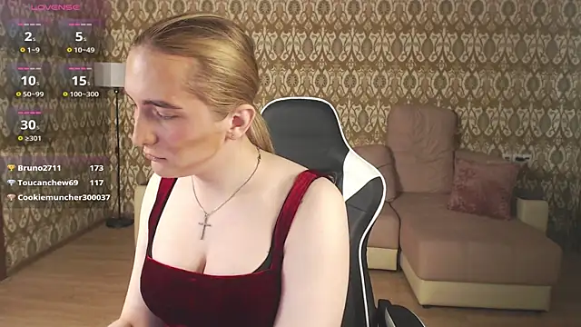 Vi Luxy online show from 04-24-26, 02:36