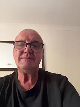 mke1874 online show from 10-15-25, 09:42