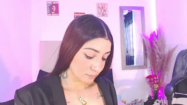 Anna belly online show from 12-16-25, 01:49