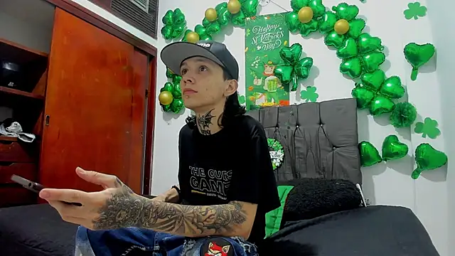 StraightBoy Nick online show from 03-20-26, 04:50